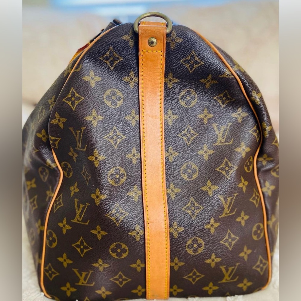 ❌❌SOLD❌❌LOUIS VUITTON, Authentic Monogram Keepall 60 Bandouliere WITH STRAP! - Picture 5 of 10